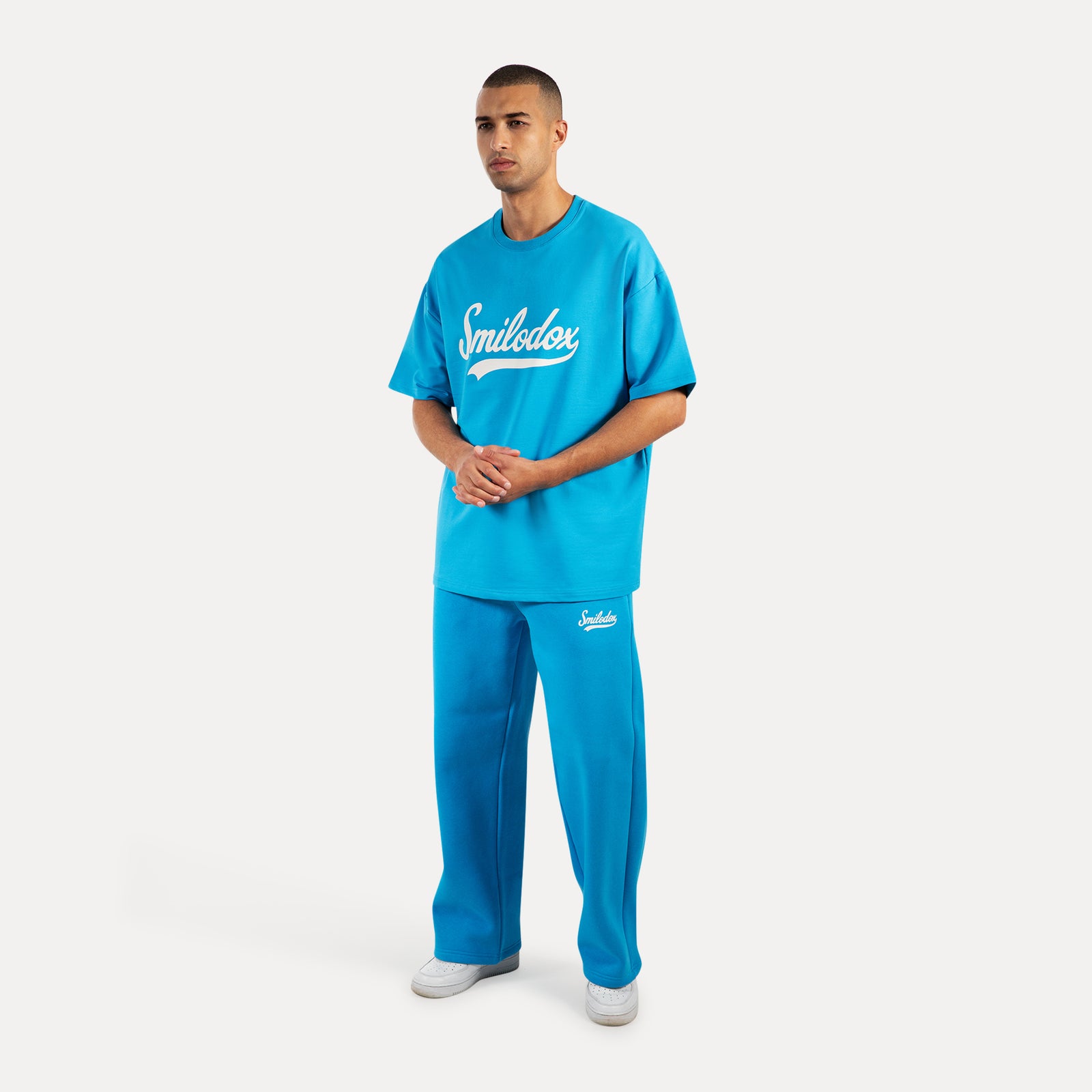 Hellblau